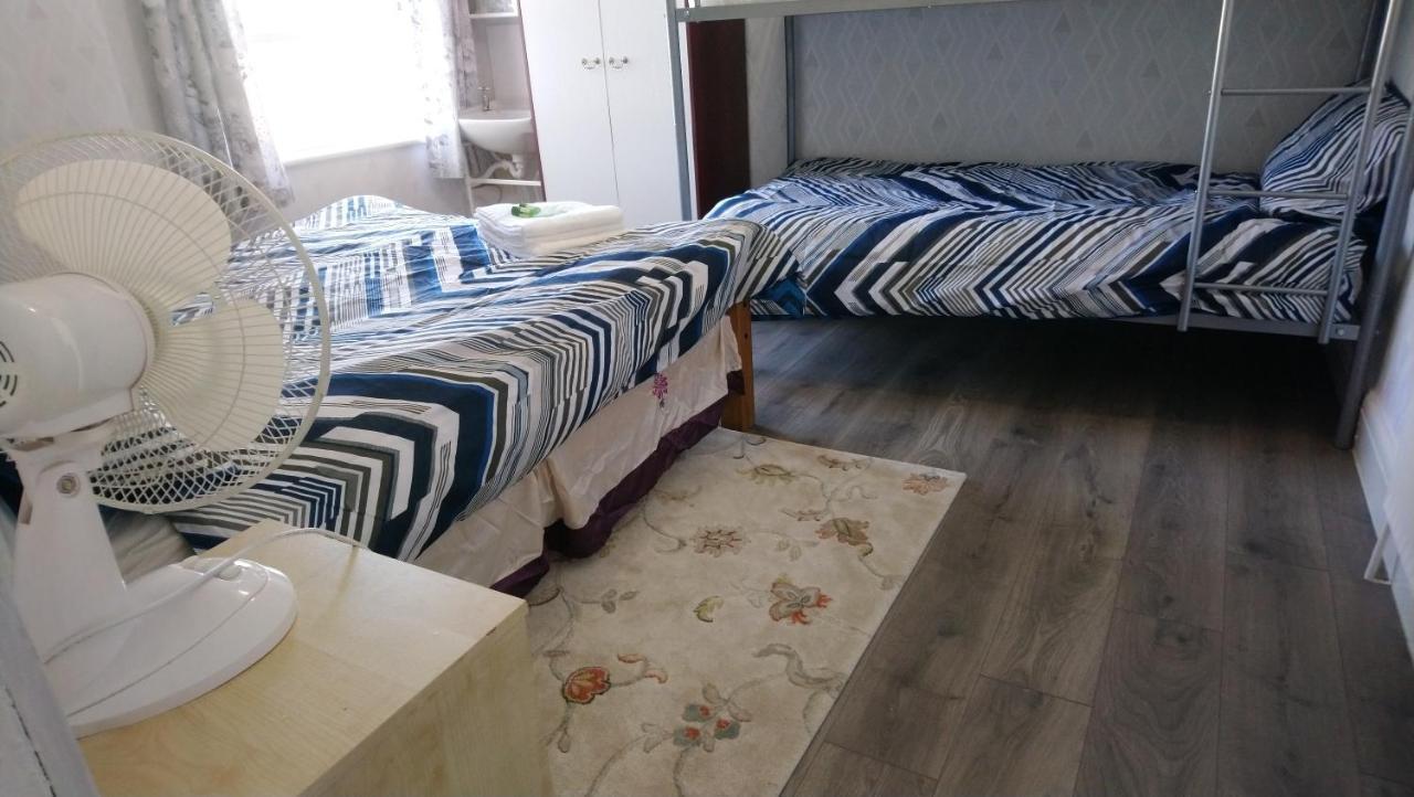 Renovated 4-Bed Home - Sleeps 9 - Parking - Spa Blackpool Exterior foto